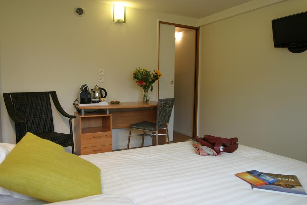 Hotel Pierre Blanche Chatillon-en-Michaille Phòng bức ảnh